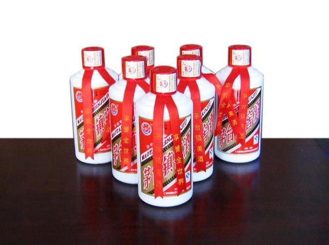 窖池空了，錢包鼓了 茅臺鎮淘汰賽背后的消費革命